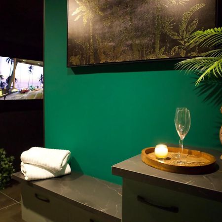 Sejour Detente A Saint-Omer - Jacuzzi Prive, Terrasse, Centre-Ville Et Parking Gratuit Экстерьер фото